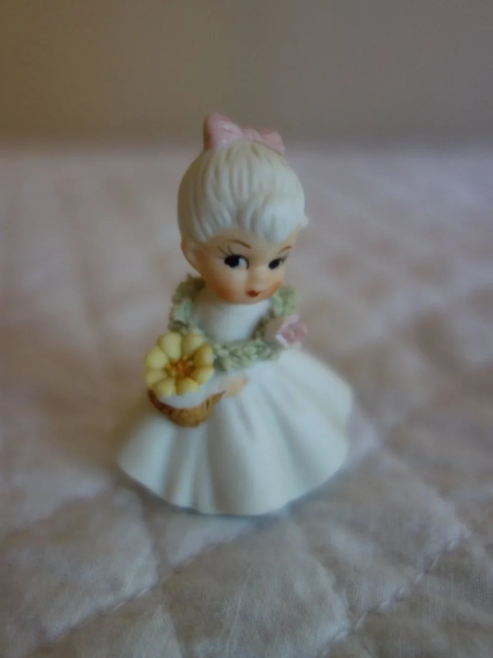 Lot of four Vntg NAPCOWARE Miniature Girls w/ flowers figurines - READ